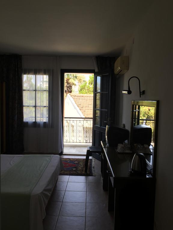 Liman Hotel Kusadasi Bagian luar foto